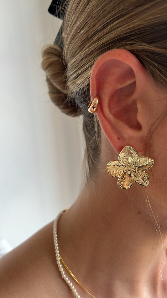 The Perfect Earrings to Elevate Your Style: Top Picks from ATlook